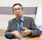 　インタビューに答える北海道大の山本強名誉教授