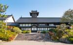 　「ニシン御殿」を宿泊施設に改修した「銀鱗荘旧本館」＝２０２２年１０月、北海道小樽市（「料亭湯宿　銀鱗荘」提供）