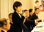 参院選での支援を呼びかける出川氏＝５日、ＪＲ鳥取駅前のホテルニューオータニ鳥取