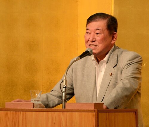 地方創生の策について語る石破氏