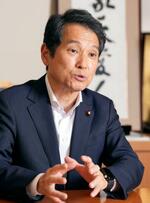　インタビューに答える立憲民主党の大串博志選対委員長