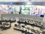 松島Ｇタワー内にあるスマートシティー運営センターでは、ＩＦＥＺ内の至るところに設置された防犯カメラなどの映像が２４時間監視されていた