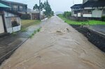 鳥取市松原の枝川冠水状況（午前9時30分頃撮影）