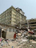 　ミャンマー中部マンダレーで倒壊し、日本人男性の遺体が見つかったマンション＝３月（共同）