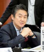 　衆院憲法審査会の衆院解散権の制限をテーマにした自由討議で、発言する自民党の山下貴司氏＝８日午前