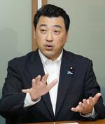 　インタビューに答える公明党の三浦信祐選対委員長