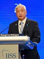 　シンガポールで開かれたアジア安全保障会議で講演する中谷防衛相＝３１日（共同）