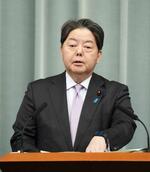 　記者会見する林官房長官＝５日午前、首相官邸