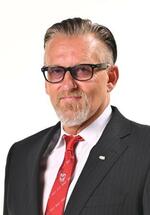 　富士通のＢＴ・テーブス監督