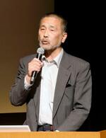 　再審法改正を求める集会で、判決に向けた決意を語る前川彰司さん＝２６日午後、東京都内
