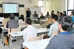 多田教授らの提言に聞き入る参加者ら