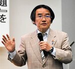 中国への核抑止力の必要性を訴える門田氏＝９日、鳥取市のとりぎん文化会館