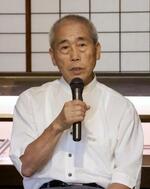 　記者会見するＮＰＯ法人「高田瞽女の文化を保存・発信する会」の濁川清夏理事長＝２０２４年７月、新潟県上越市