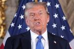 　米フロリダ州パームビーチの私邸マールアラーゴで記者会見するトランプ次期大統領＝１６日（ＡＰ＝共同）
