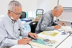 導線のはんだ付けに取り組む受講者＝１７日、境港市上道町の市民交流センター