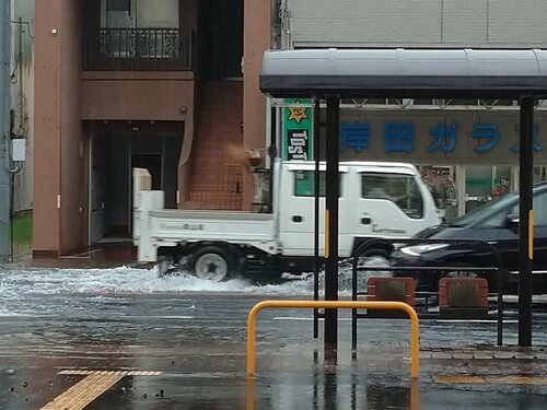 鳥取市末広温泉町（午前8時30分頃撮影）