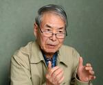　オウム真理教施設から保護した子どもたちと共に過ごした元児相職員の保坂三雄さん＝２０２５年３月、山梨県甲府市