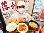 完成した「令和の怪物さん定食」