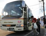 半額助成制度で人気となった若桜経由便＝２０１６年９月２日、若桜町若桜