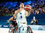 　パリ・パラリンピック車いすバスケットボールの試合に出場するフランス代表、スフィアヌ・メイアウイ＝８月３０日（ロイター＝共同）