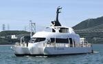 　水素燃料電池を積んだ旅客船「ハナリア」