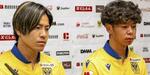 　シントトロイデンの小川諒也（左）と伊藤涼太郎＝２０２３年（☆（○の中に小文字のＣ）ＳＴＶＶ）