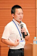 災害時の体温調節の重要性について説明する和田助教