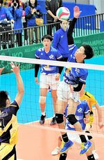 ２０２０年１月の春高バレーでも活躍した林さん（右）