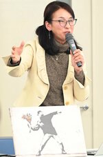 「講演するたびに背筋を正される思いになる」と話す河上さん