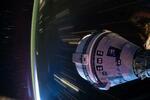 　国際宇宙ステーションに係留されたスターライナー（ＮＡＳＡ提供・共同）