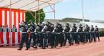 　航空自衛隊創設７０周年を祝うイベントで観閲行進する幹部候補生＝１日、奈良市の航空自衛隊奈良基地