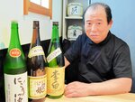 新店の２周年について語る白岩さん＝兵庫県宝塚市