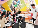笑顔でプレーを楽しむ参加者