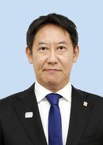 　鈴木大地氏