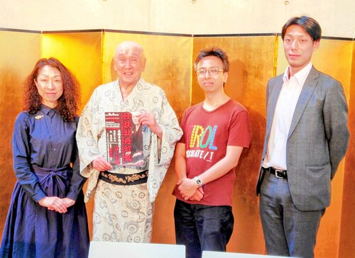 怪談「牡丹灯籠」を演じる左から和女、円笑、松五、団治郎