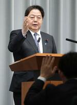 　記者会見する林官房長官＝２７日午前、首相官邸