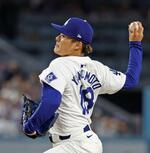 　ロッキーズ戦に先発し、６回１失点で６勝目を挙げたドジャース・山本＝ロサンゼルス（共同）