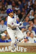 　米大リーグ、ブレーブス戦の７回表、フライに倒れたカブスの鈴木＝２２日、シカゴ（ゲッティ＝共同）