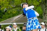 　最終日、通算１０アンダーで優勝した菅沼菜々＝浜野ＧＣ