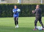 　練習する高丘陽平＝３月、バンクーバー