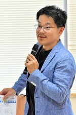 「原発を再稼働しても電気代はたいして安くならない」と主張する松久保事務局長