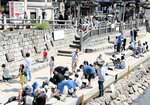 ４月に開幕する大阪・関西万博を契機に、但馬地域を代表する観光地への誘客促進が図られる＝昨年５月、新温泉町の湯村温泉
