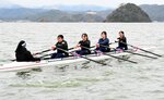 ストレートでの予選突破を目指す女子かじ付き４人スカルの鳥取東