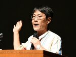 災害時におけるコミュニケーションの重要性を説く山下代表＝２９日、倉吉市のエースパック未来中心