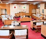 若桜町役場内の議場＝若桜町若桜