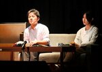 【迫真】病死した母との奇妙な再会から始まる３年生の演劇。主人公のたどってきた数奇な人生を目線や声の抑揚で繊細にリアルに演じきった（村岡高）