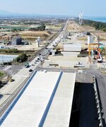 山陰道北条道路と北条倉吉道路が交差する北条ＪＣＴの建設現場＝１１月、北栄町田井上空から西側を撮影