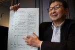 　戸籍制度史研究家の岩田章浩さん＝東京都江戸川区、２０２４年４月