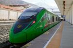 　中国チベット自治区ラサと東部ニンチーを結ぶ鉄道＝３０日（共同）