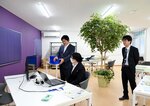 完成した「なないろサロン」の賃貸オフィス＝１６日、江府町武庫の神奈川地区複合施設